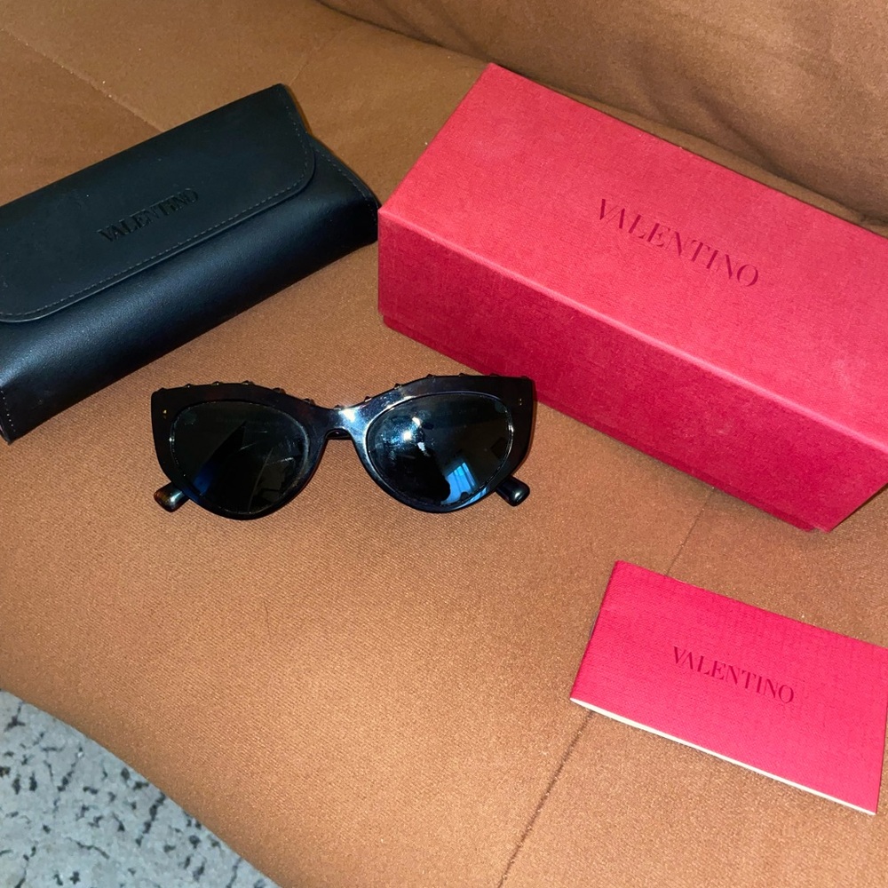 Valentino Elegant Black Sunglasses